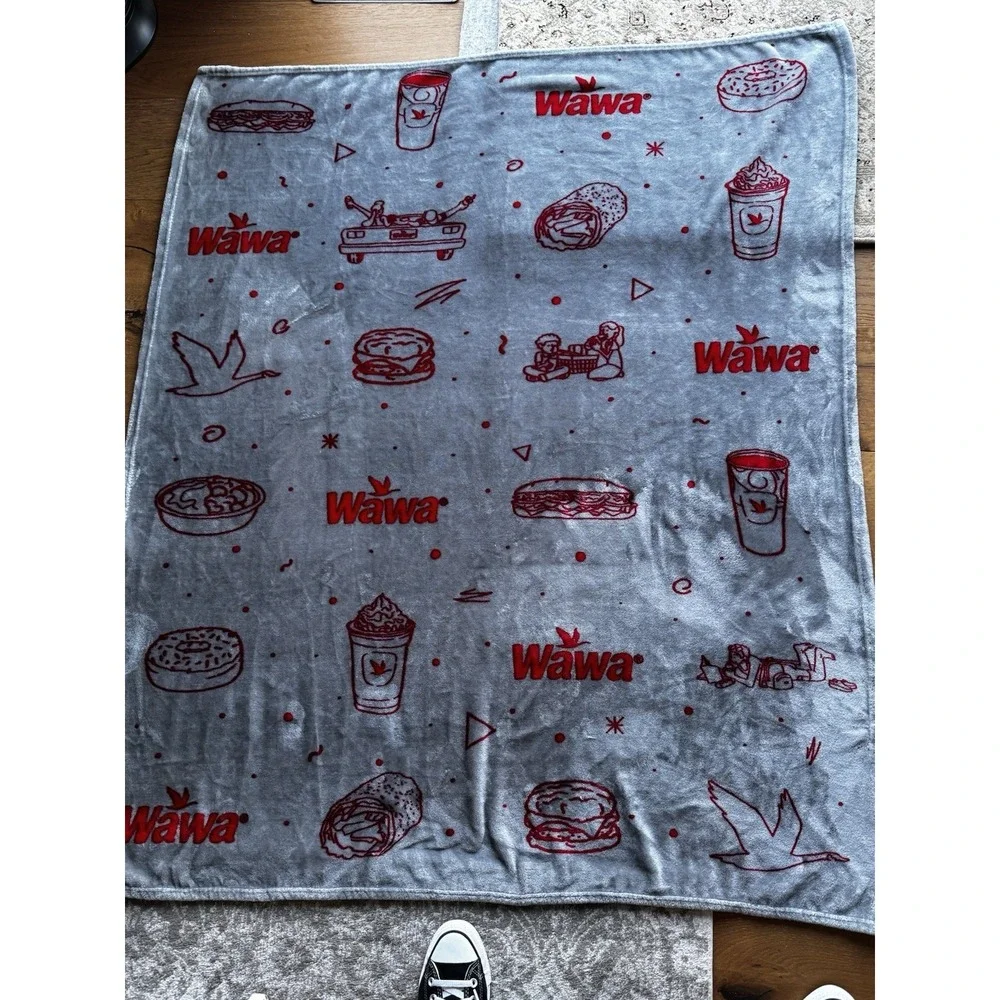 WAWA Goose, Coffee, Hoagie Logo Fleece Throw Blanket‎ - not avail in stores RARE